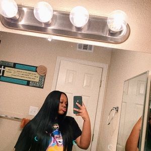 Meet your Posher, Amari